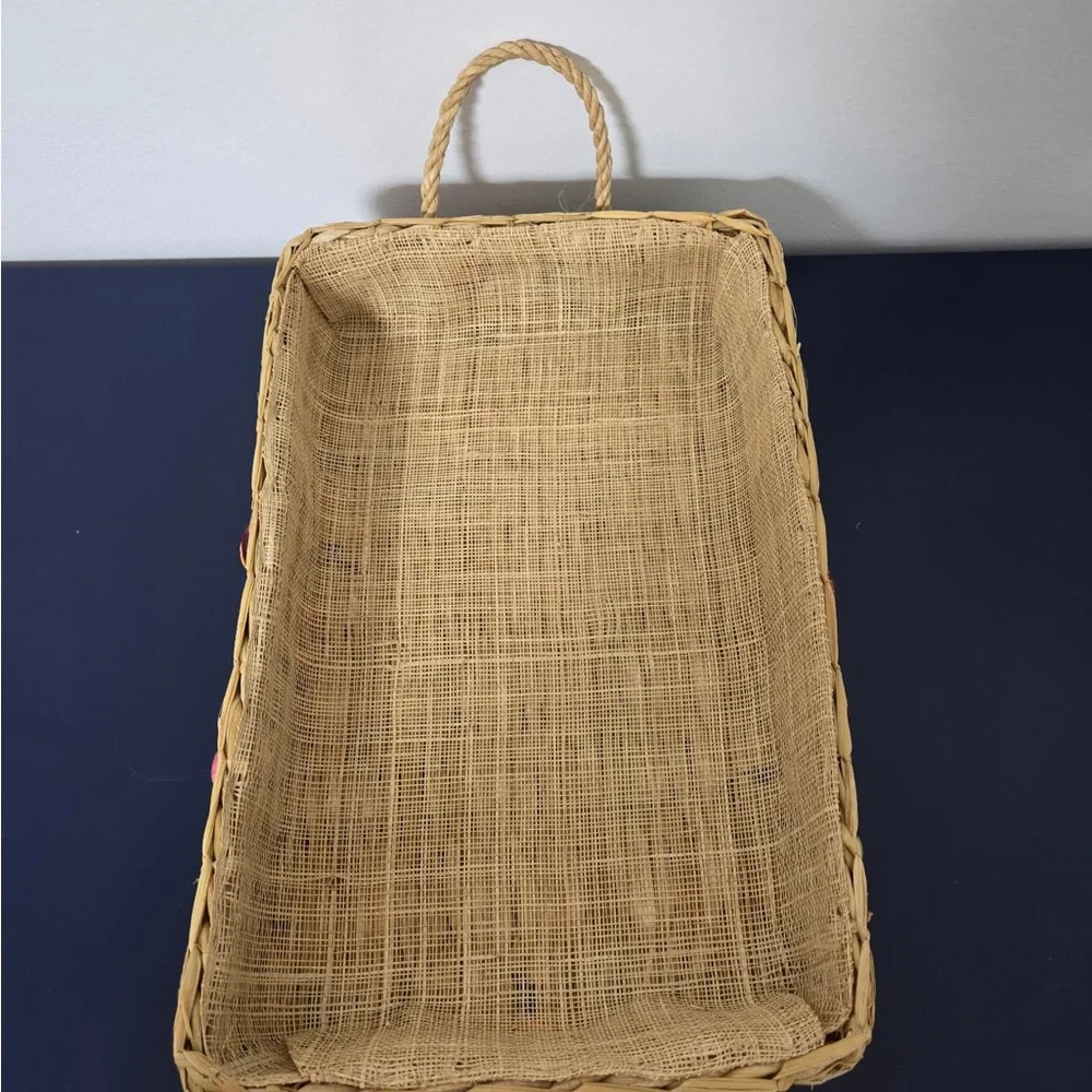 Vintage Raffia  basket 9 x 13 perfect for parties